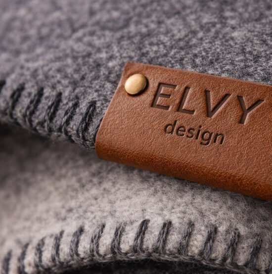 Reprezentacinės lietuviškos dovanos ir protokolo atributika